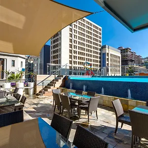 strand-tower-hotel.hotels-capetown.com/